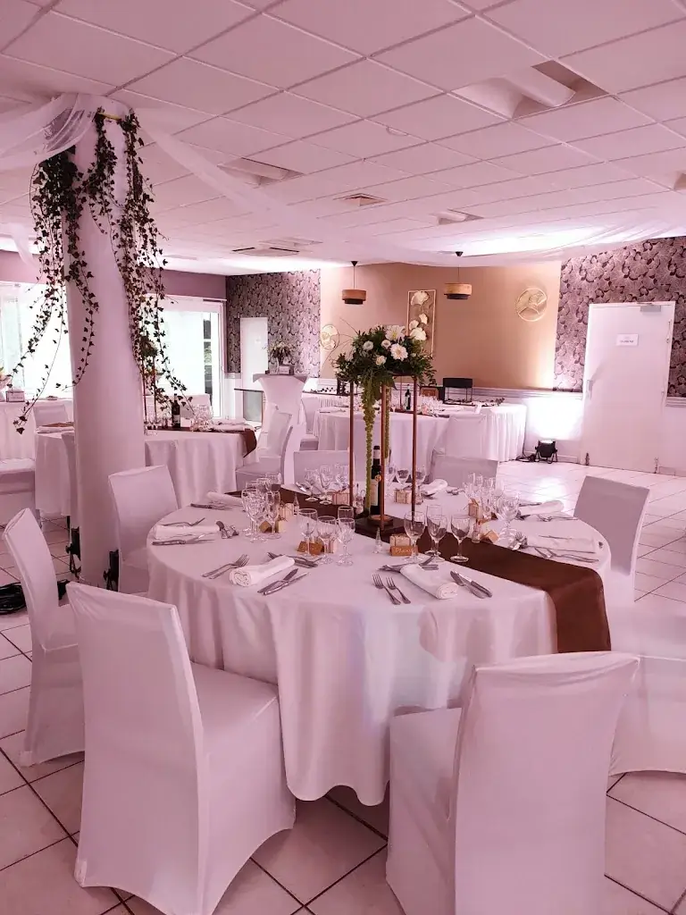 Restaurante L'amandier restaurant in Morlaàs