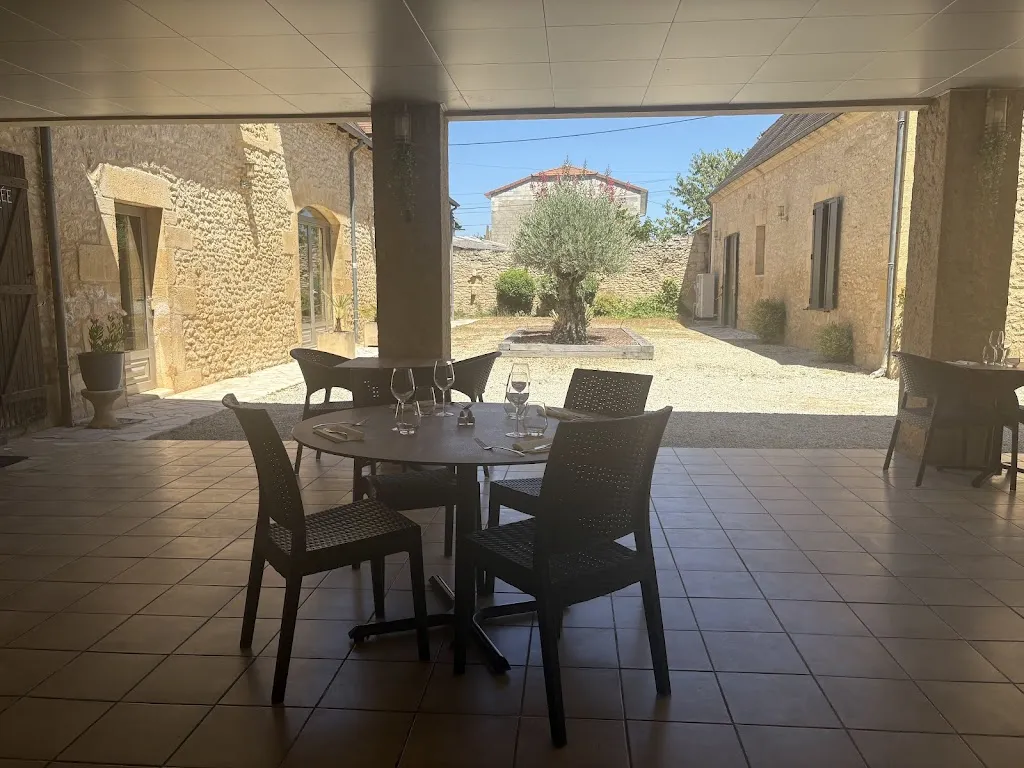 Terence Gilheany_Le 4_Montignac-Lascaux_recensione