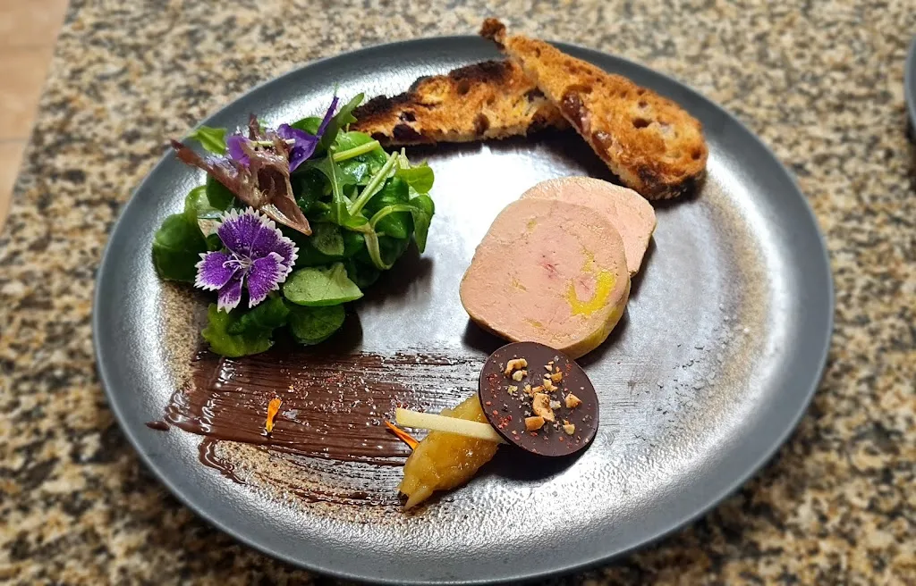 Le 4_Montignac-Lascaux_slider_image_2