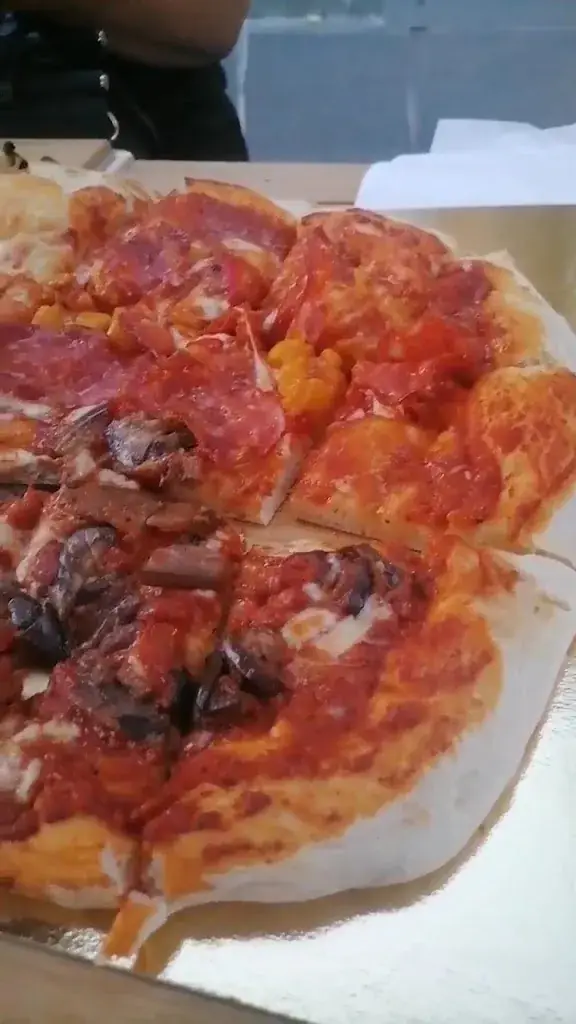 Mozzica_Montignac-Lascaux_slider_image_2