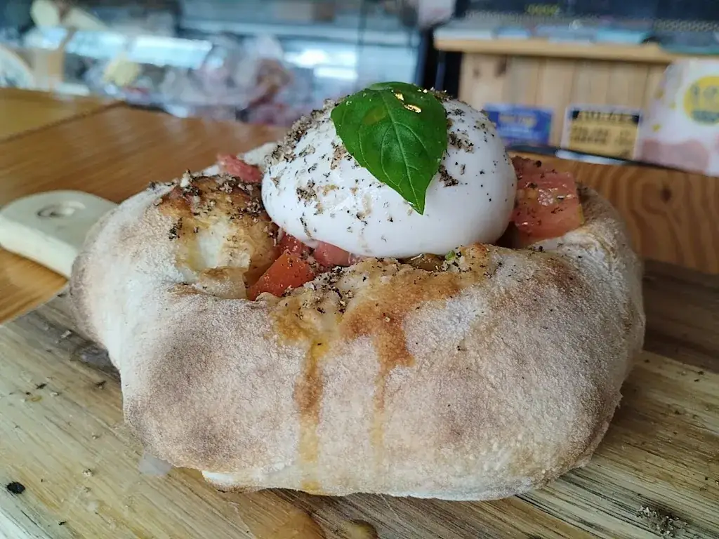 Mozzica_Montignac-Lascaux_slider_image_3