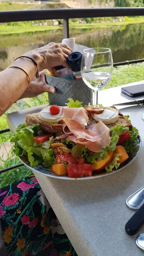 Menu_Restaurant Les Pilotis_Montignac-Lascaux_image_5