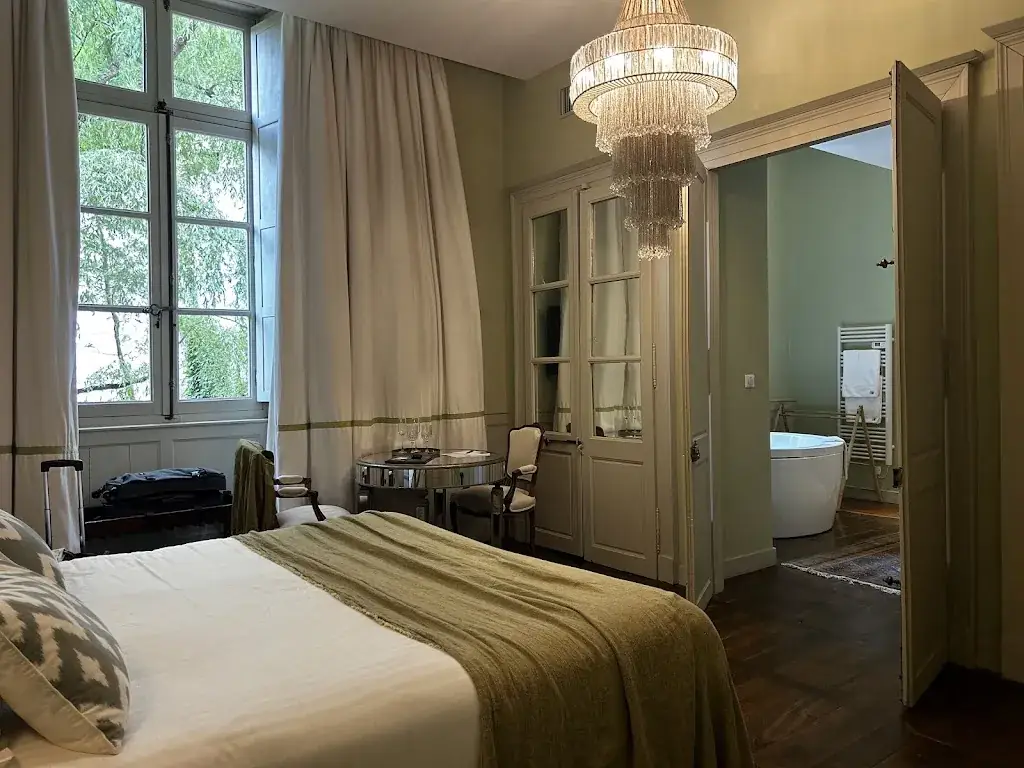 Isobel Conroy_Hotel restaurant de Bouilhac_Montignac-Lascaux_reseña