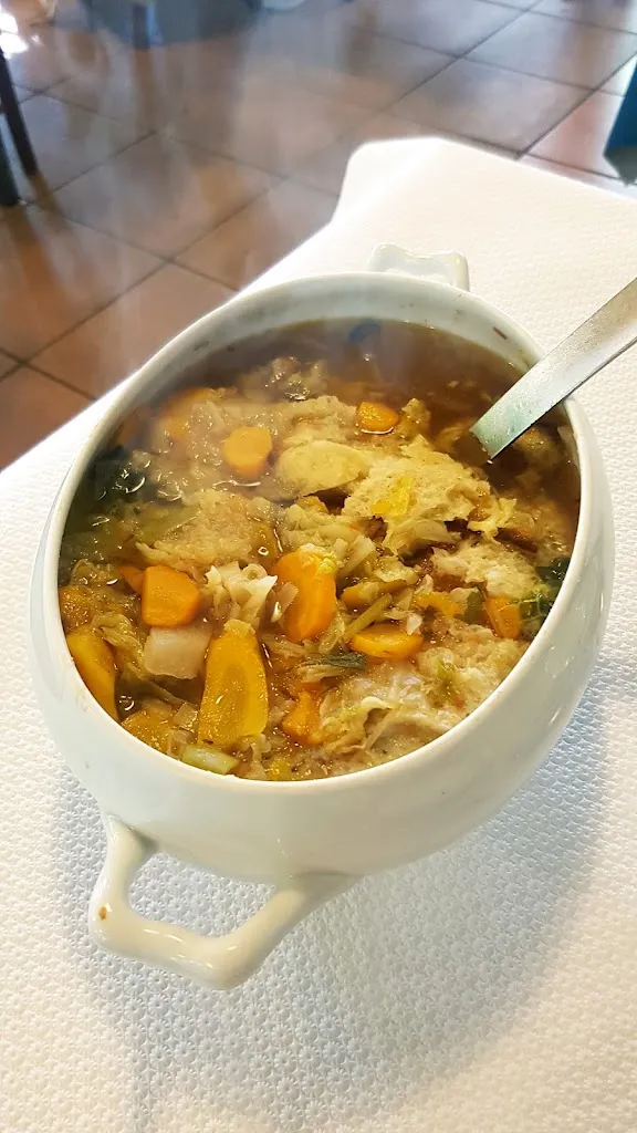 Robert Radu_Le Bareil_Chapelle-Aubareil_recensione