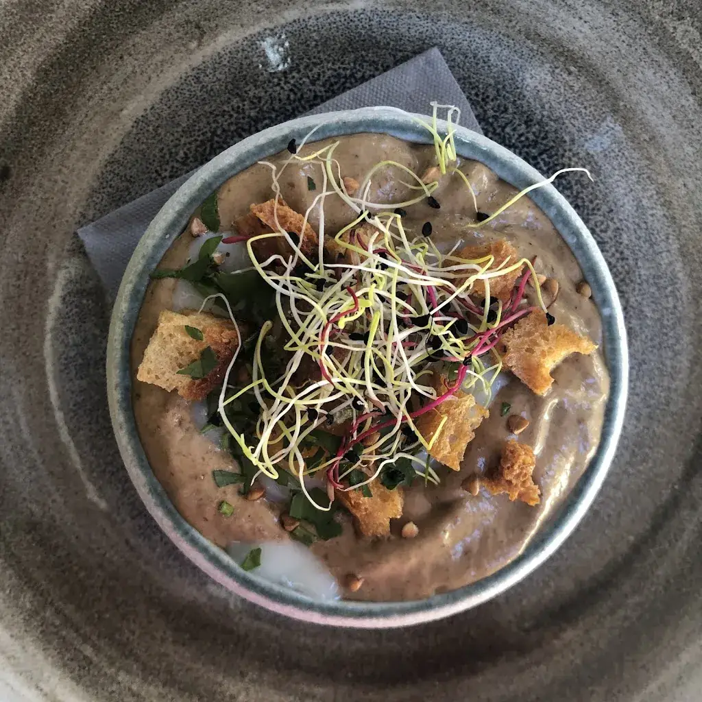 Die “DieFotoFrau” Fotofrau_Restaurant de la Poste_Saint-Léon-sur-Vézère_review