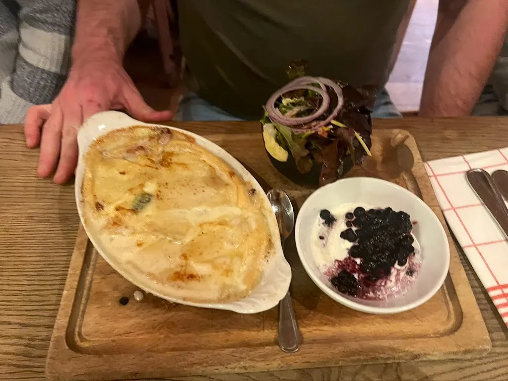 Carla Myers_La Grolle_Clusaz_review