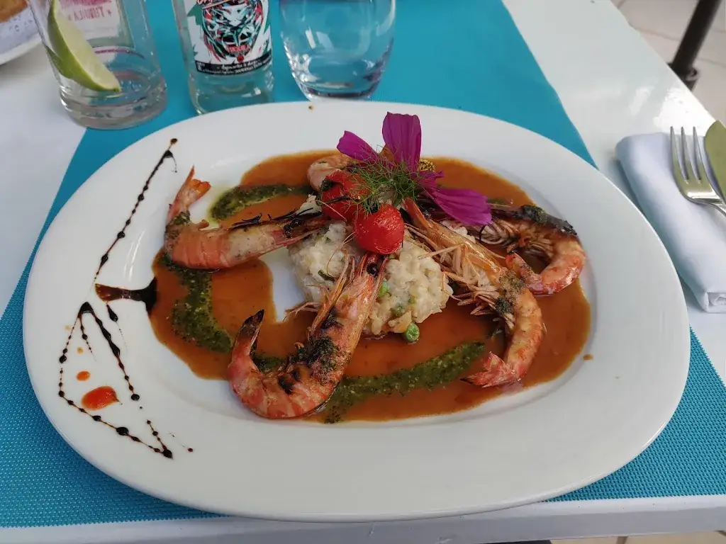 Thomas Charles_Le Marais_Mornac-sur-Seudre_review