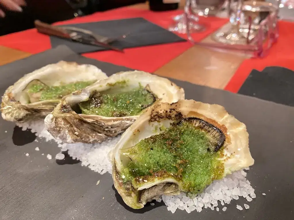 Mika V_Restaurant La Caleche Rmt SARL_Clusaz_review