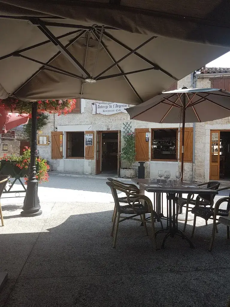Restaurant l'Argentor_Nanteuil-en-Vallée_slider_image_1