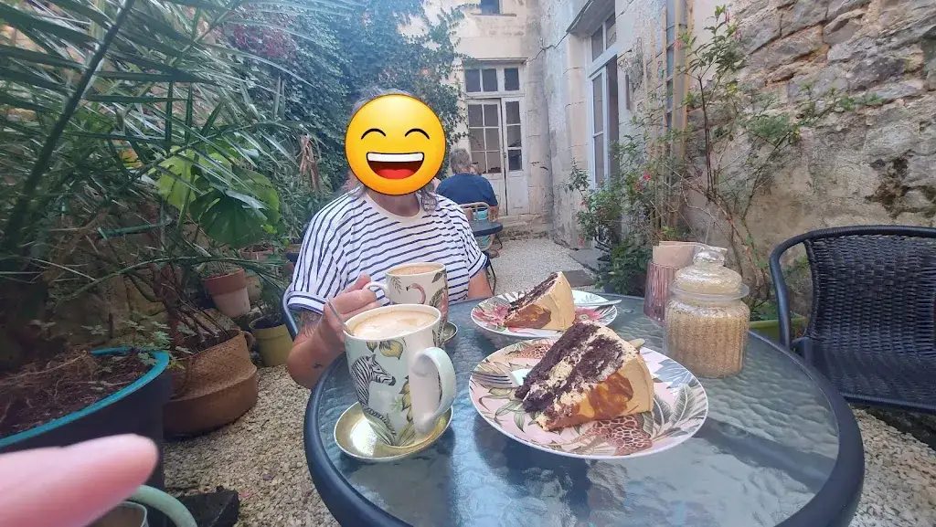 Marina Kooreman_Lolly’s Tea Room_Nanteuil-en-Vallée_review