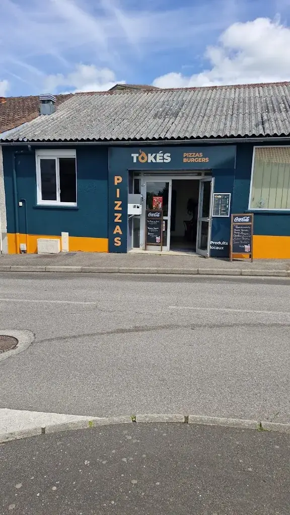Tokés pizza burger Restaurant in Nantiat