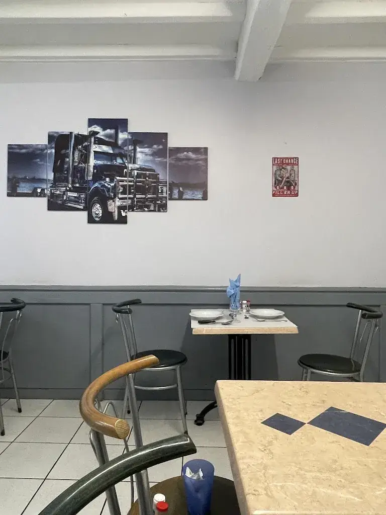 Gérard Dieudonné_Relais Routier Chez Salis_Serres-Castet_review