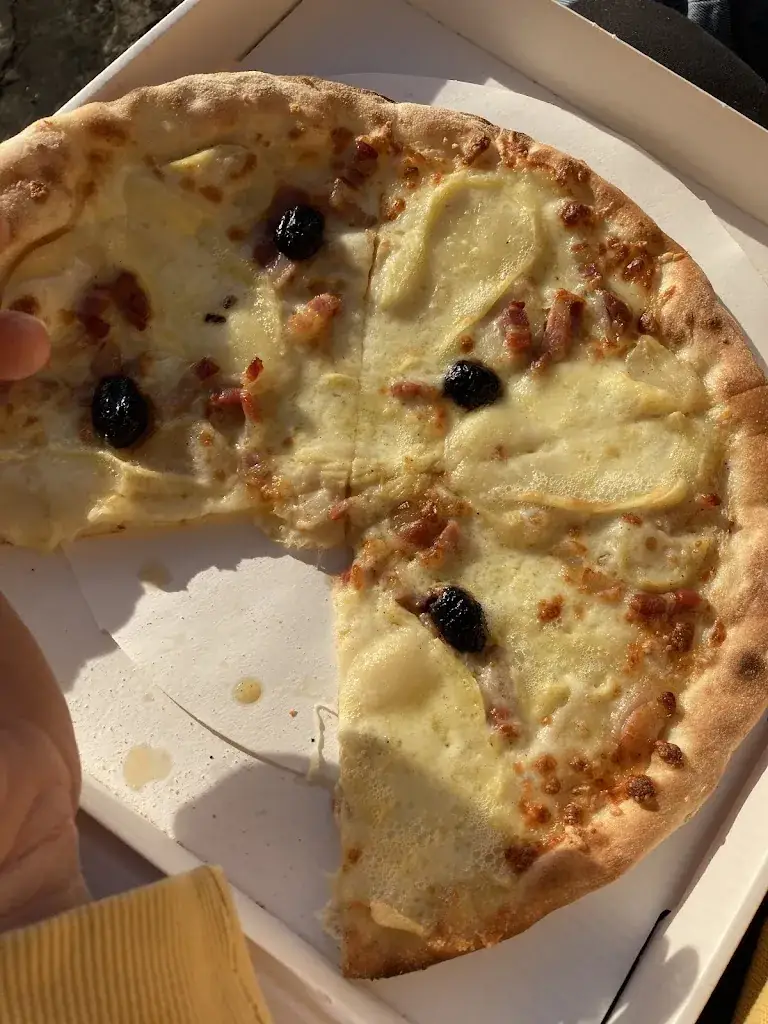 Jacquee Spano_Pizzeria des Remparts_Navarrenx_review