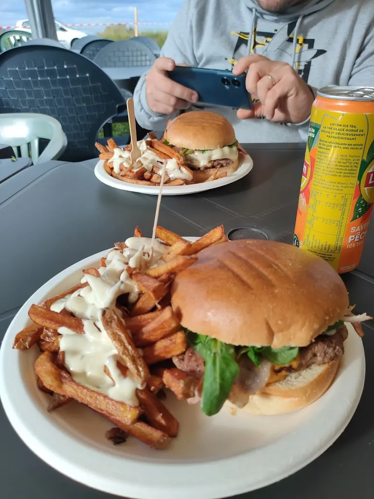 Francesca Chesca T._Les frères deub's_Sourzac_review