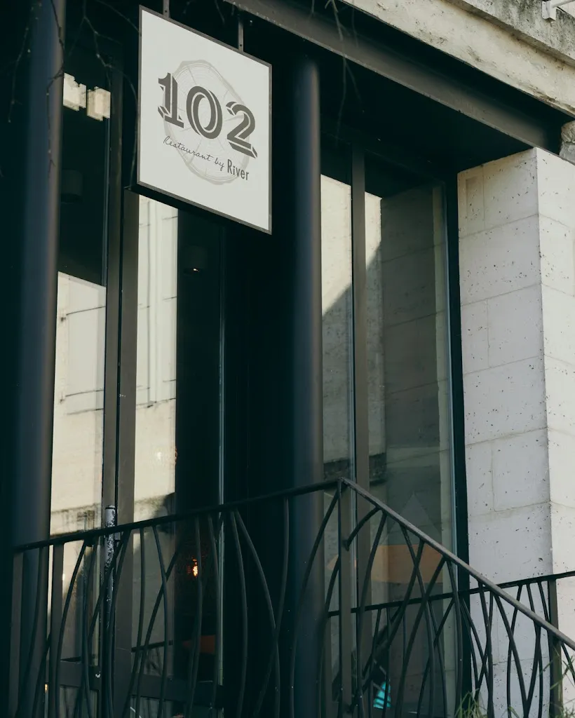 le 102 Restaurant_Angoulême_slider_image_1