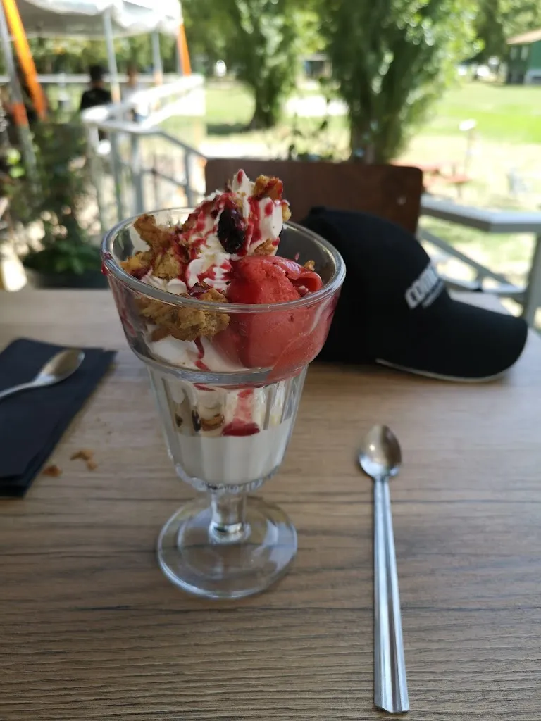 Romain RAGOT_L'enfant terrible_Sireuil_review