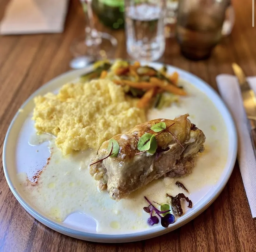 Chez Les Filles - Restaurant Saintes_Saintes_slider_image_3