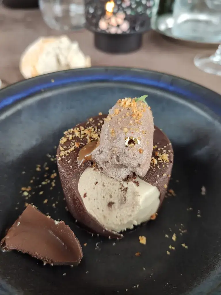 Laidy Nada_Le Cilaos_Neuvic_review