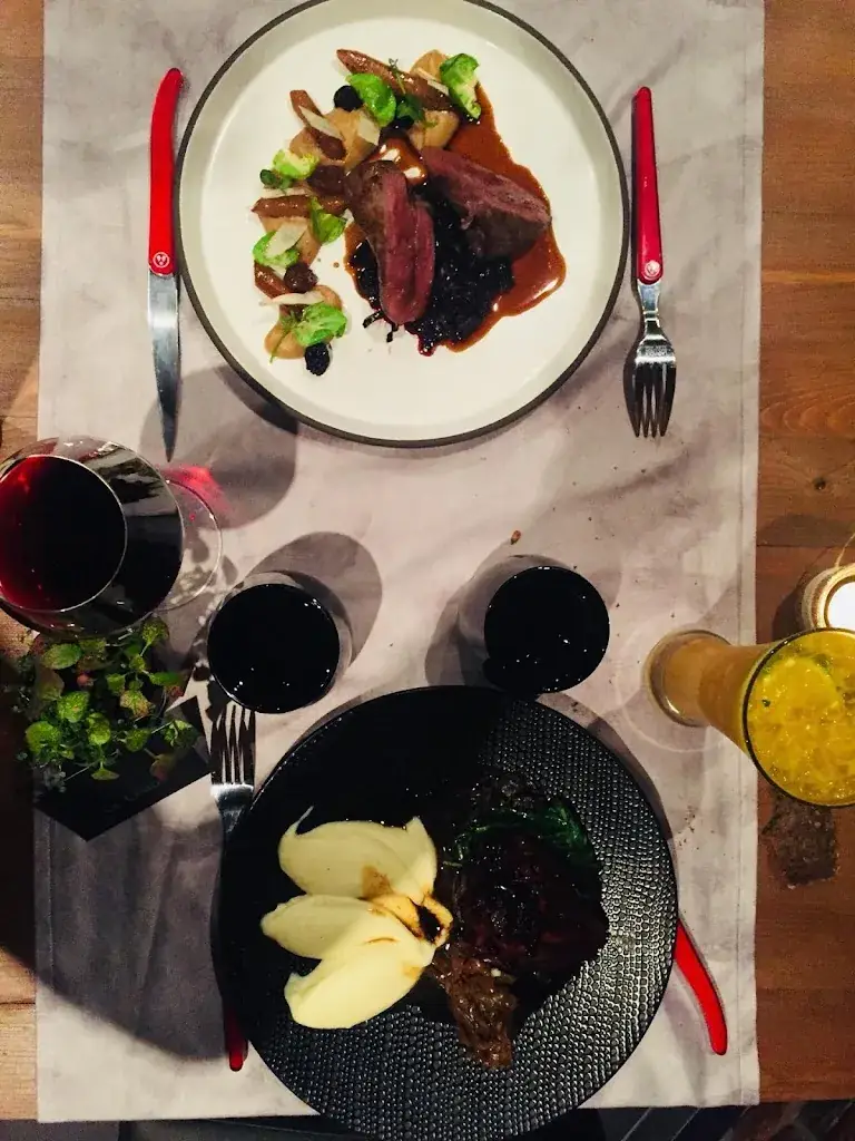 Le Cilaos_Neuvic_slider_image_2