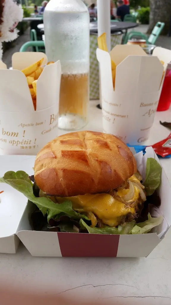 Kabouche Reda issam (Redak)_La Guinguette_Neuvic_review