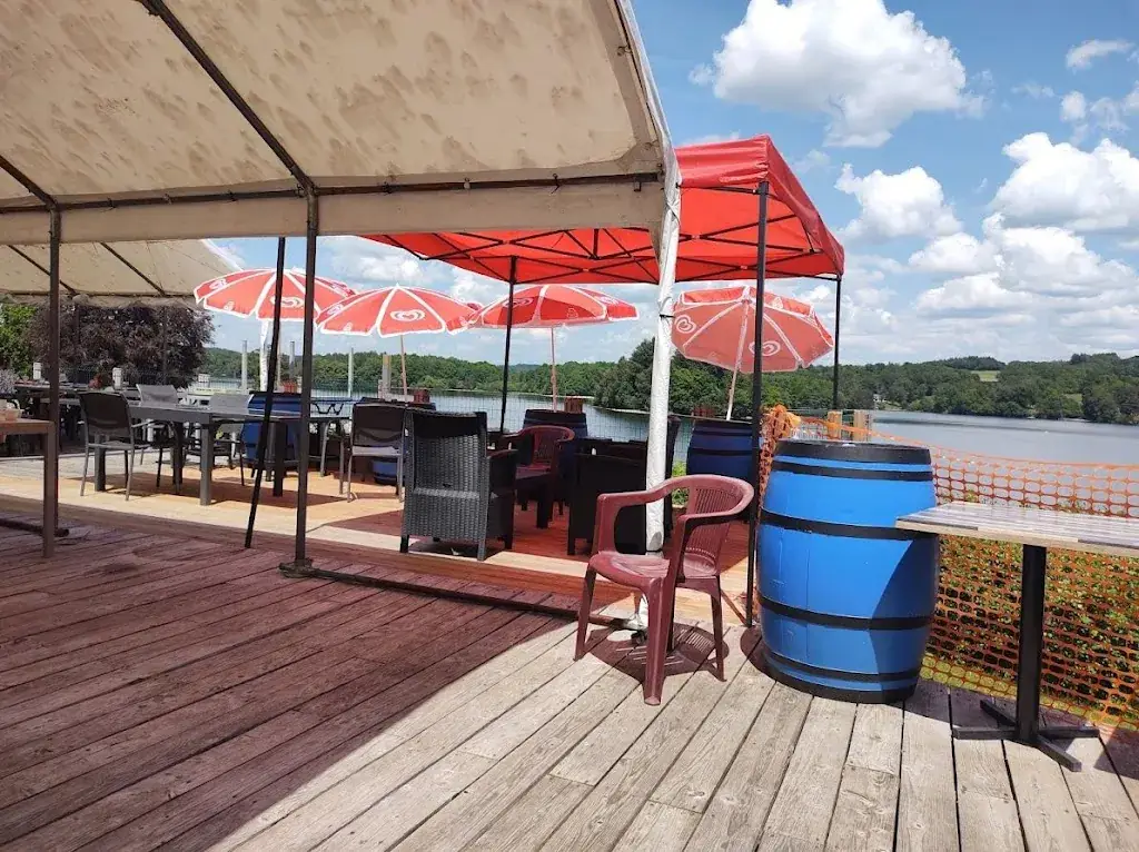 Restaurant La Terrasse du Lac restaurant in Neuvic