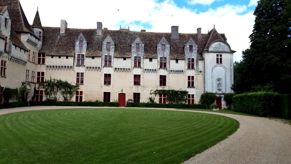 Castle of Neuvic_Neuvic_slider_image_2