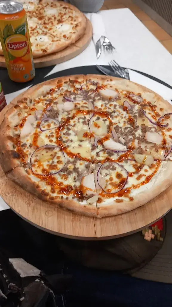 Aurél _La pizza - Neuvic_Neuvic_review