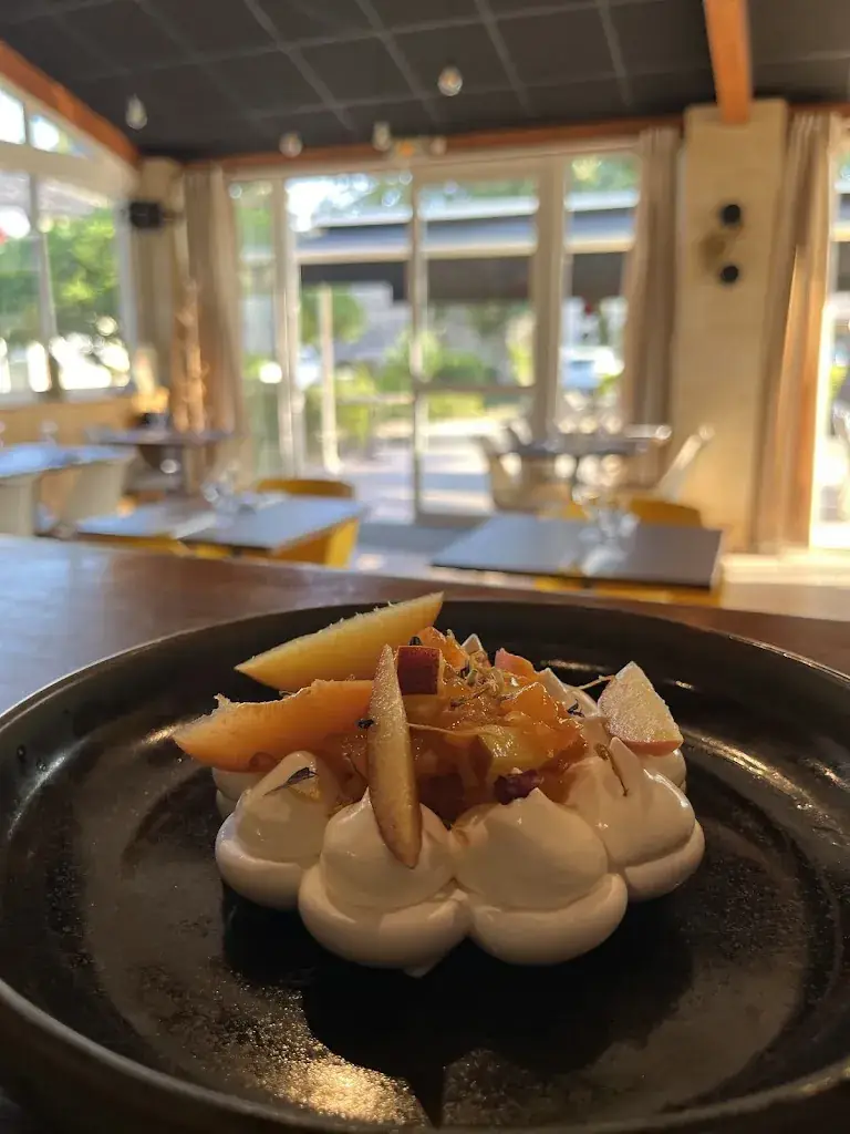 Chez Mimou_Roaillan_slider_image_2