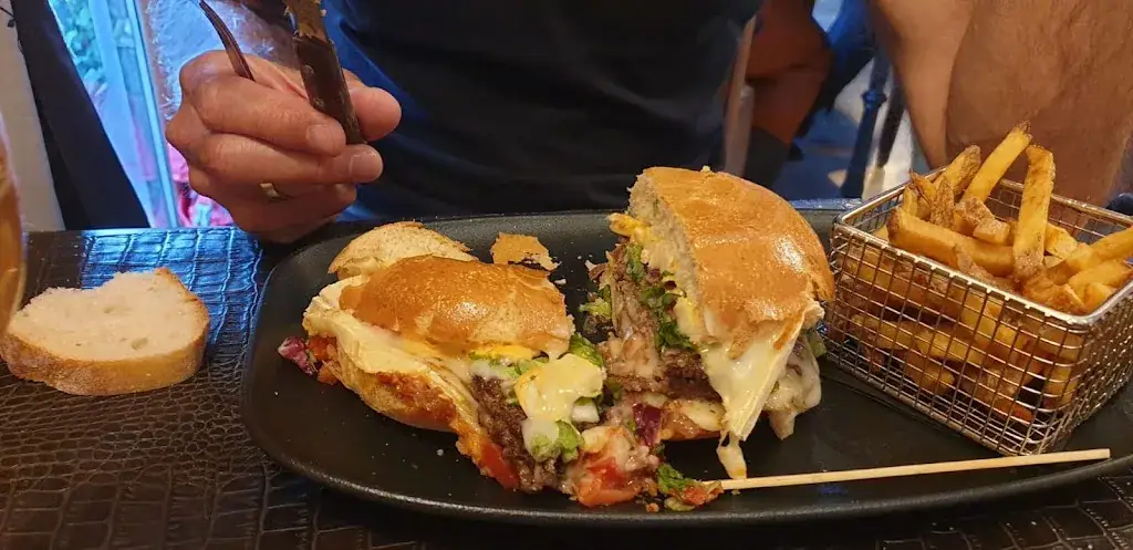 Pierre Galinand_Restaurant Le Petit Montagnard_Clusaz_review