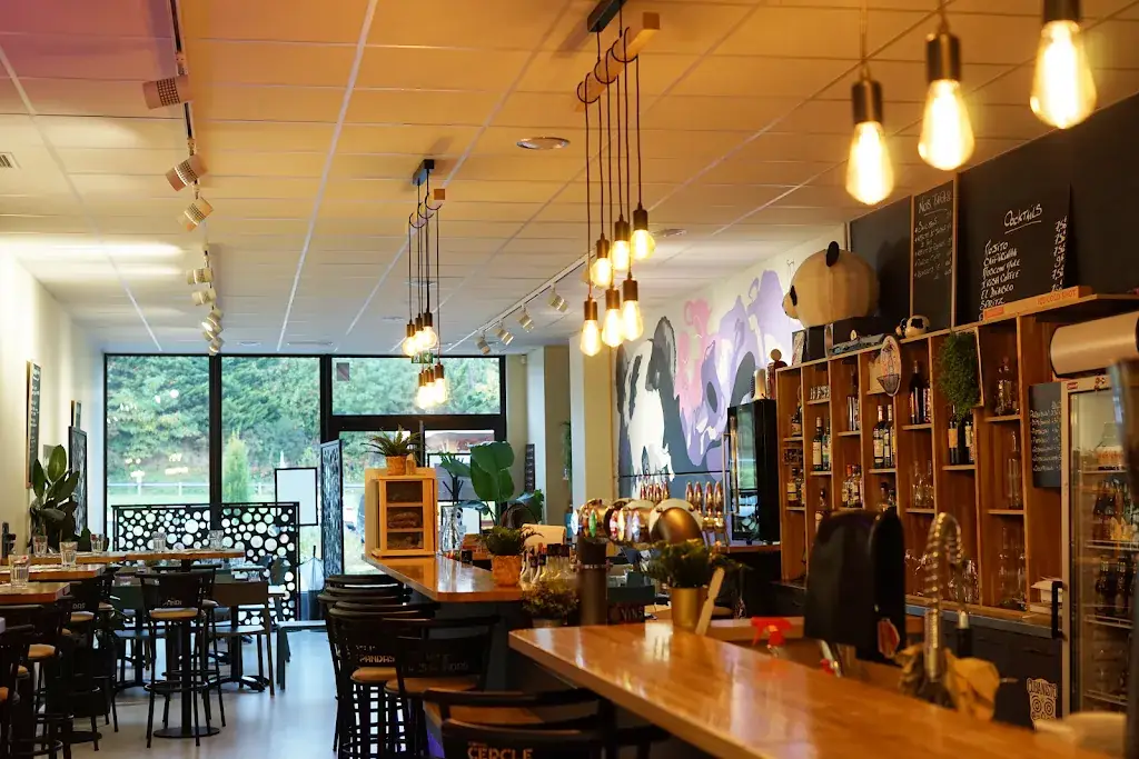 Le Cercle des Pandas restaurant in 24660