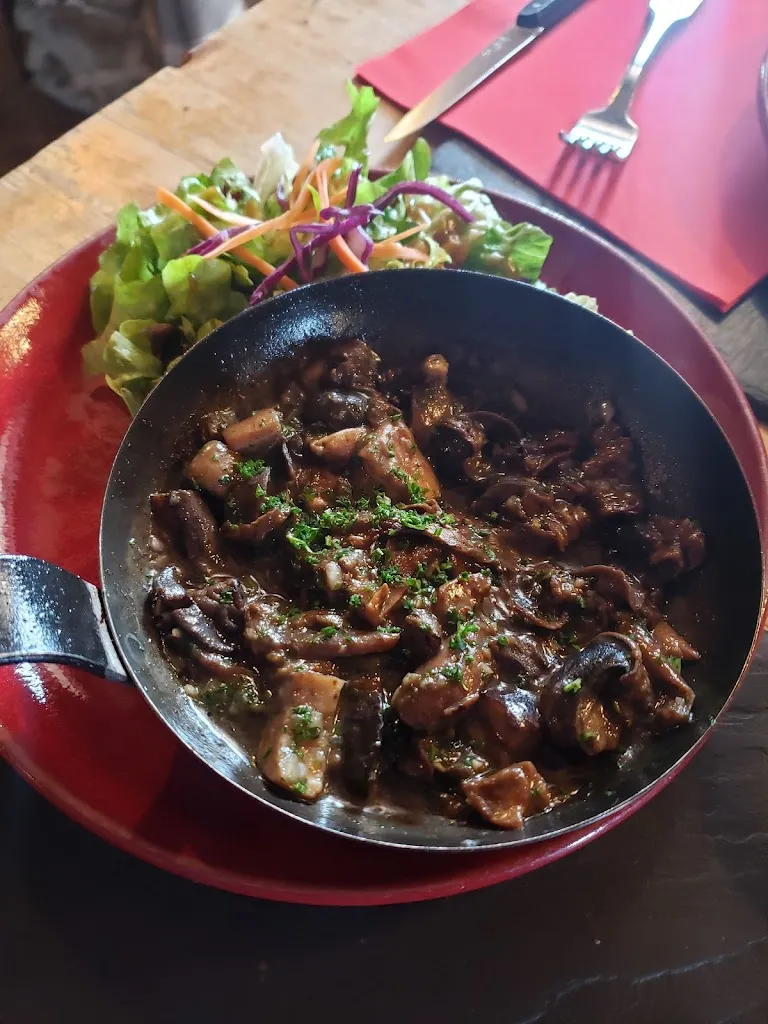 Sage Naka_The Lake cottage_Clusaz_review