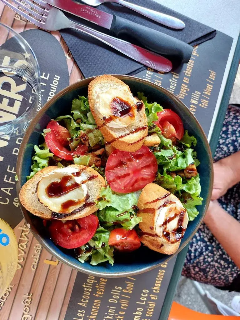 Menü_L Univers_Soumoulou_Bild_5