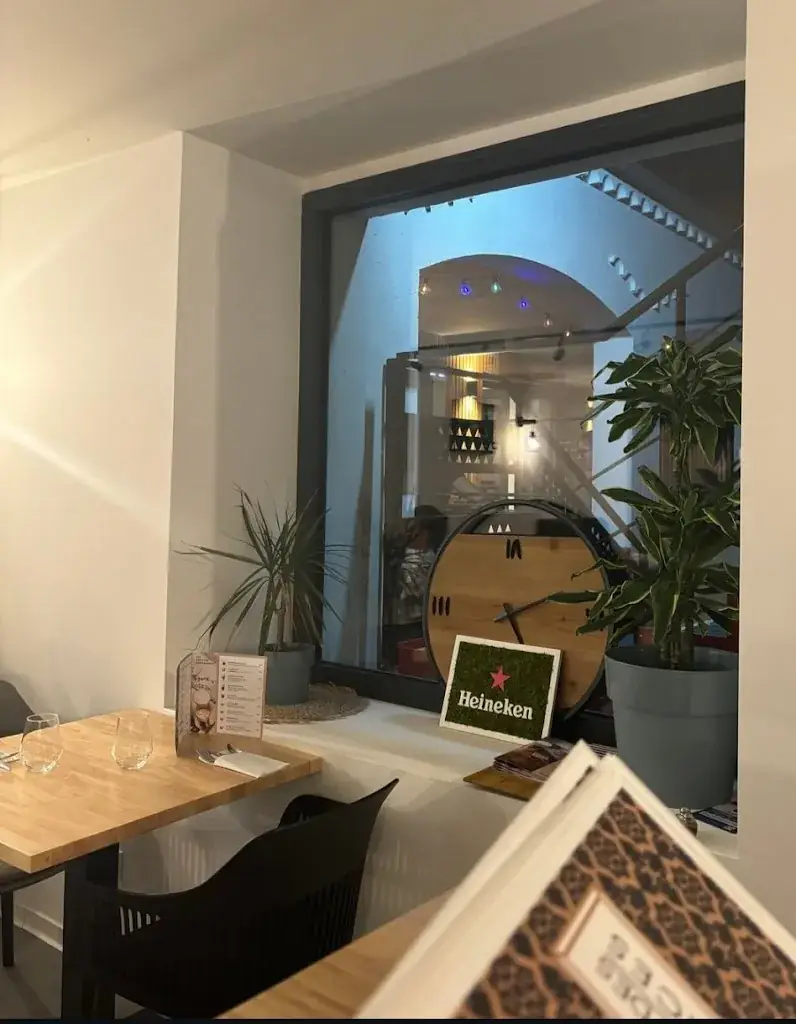 J B_LE SEIZE_Nousty_review