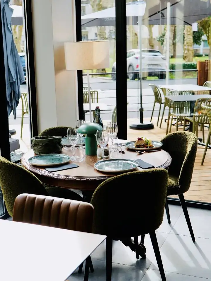 Le Comptoir YG restaurant in Objat