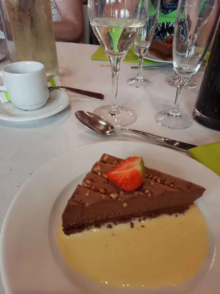 Menu_Restaurant Le Cheval Blanc_Saint-Pierre-des-Échaubrognes_image_9