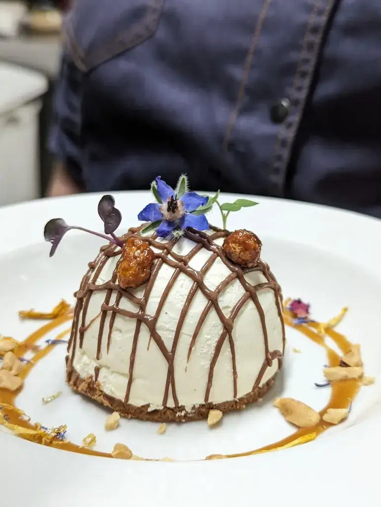 Restaurant Le Cheval Blanc_Saint-Pierre-des-Échaubrognes_slider_image_2