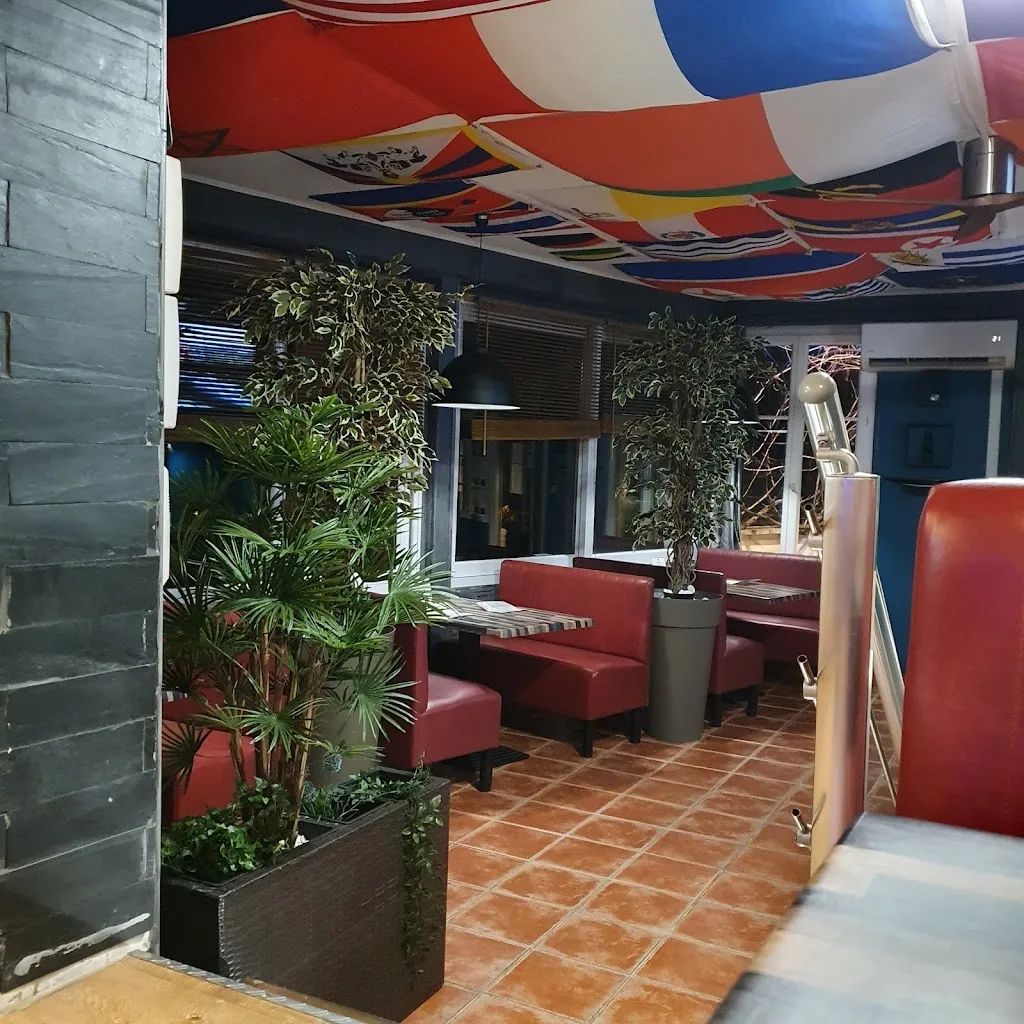 La Tour De Pizz Restaurant in Nontron