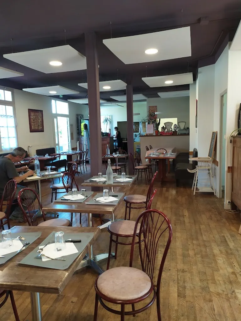 Margaret Norah_Restaurant Le Périgord_Saint-Martial-de-Valette_review