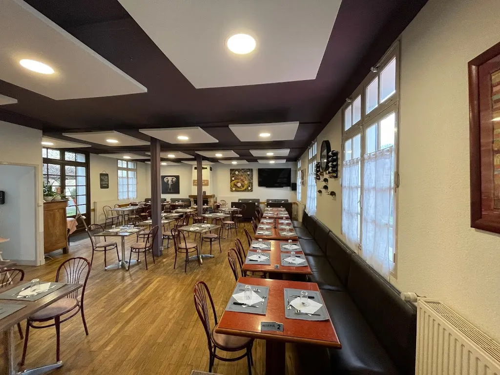 Restaurant Le Périgord_Saint-Martial-de-Valette_slider_image_3