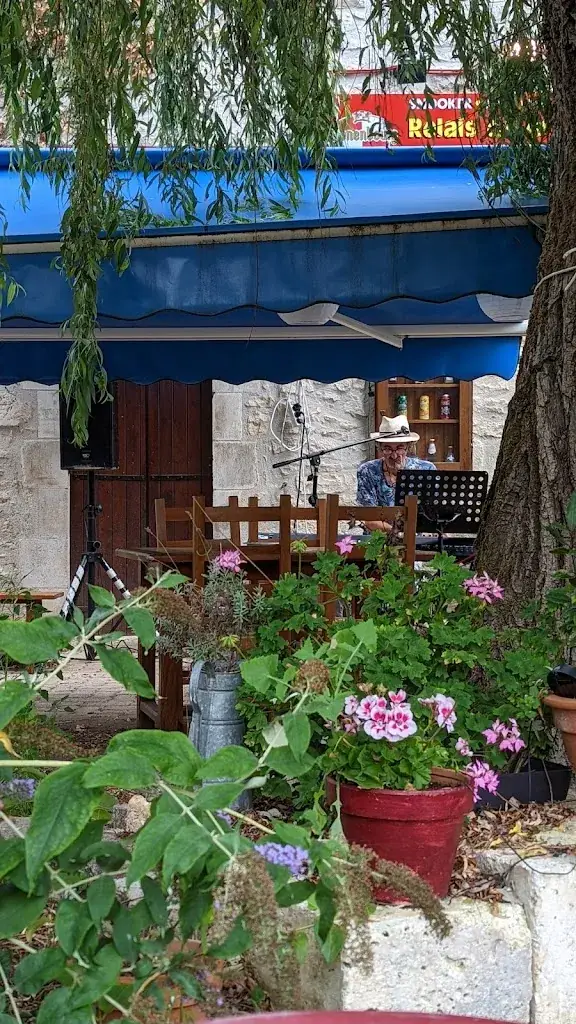 le relais de la dronne ristorante a Saint-Front-la-Rivière