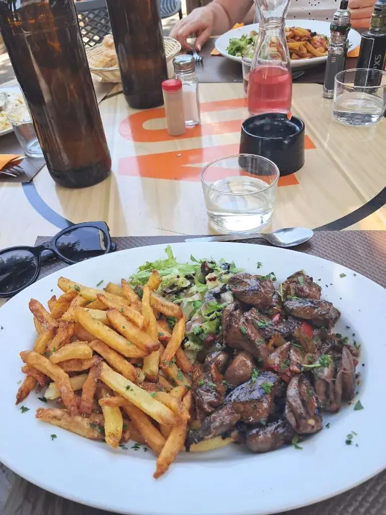 Marie_Larrendart Le Bistrot_Ondres_review