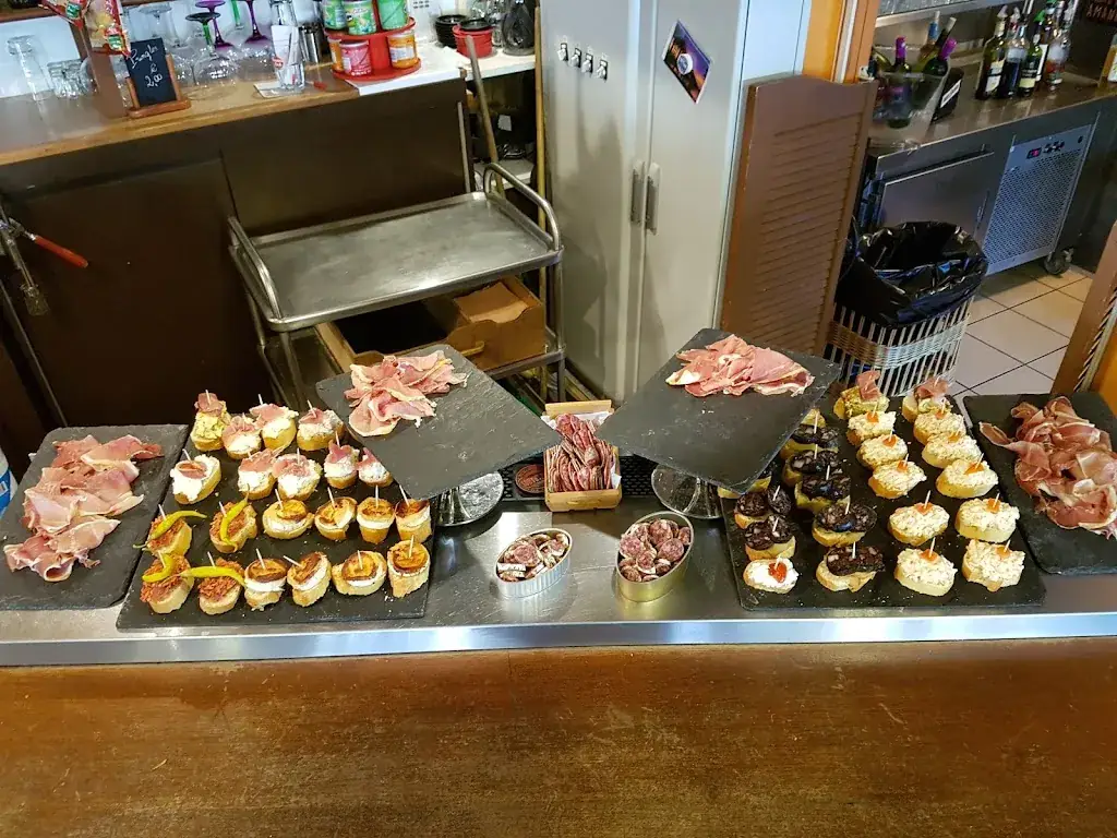 Larrendart Le Bistrot_Ondres_slider_image_2