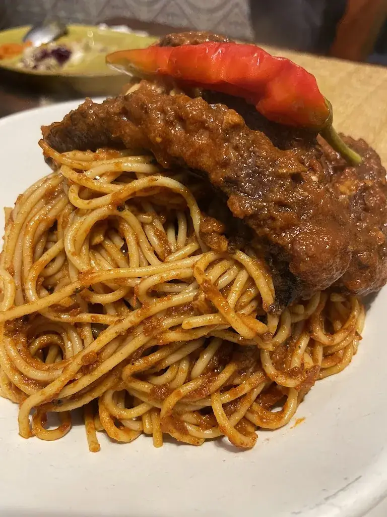 Welly Lee_Restaurant du Peuple_Tunisia_review