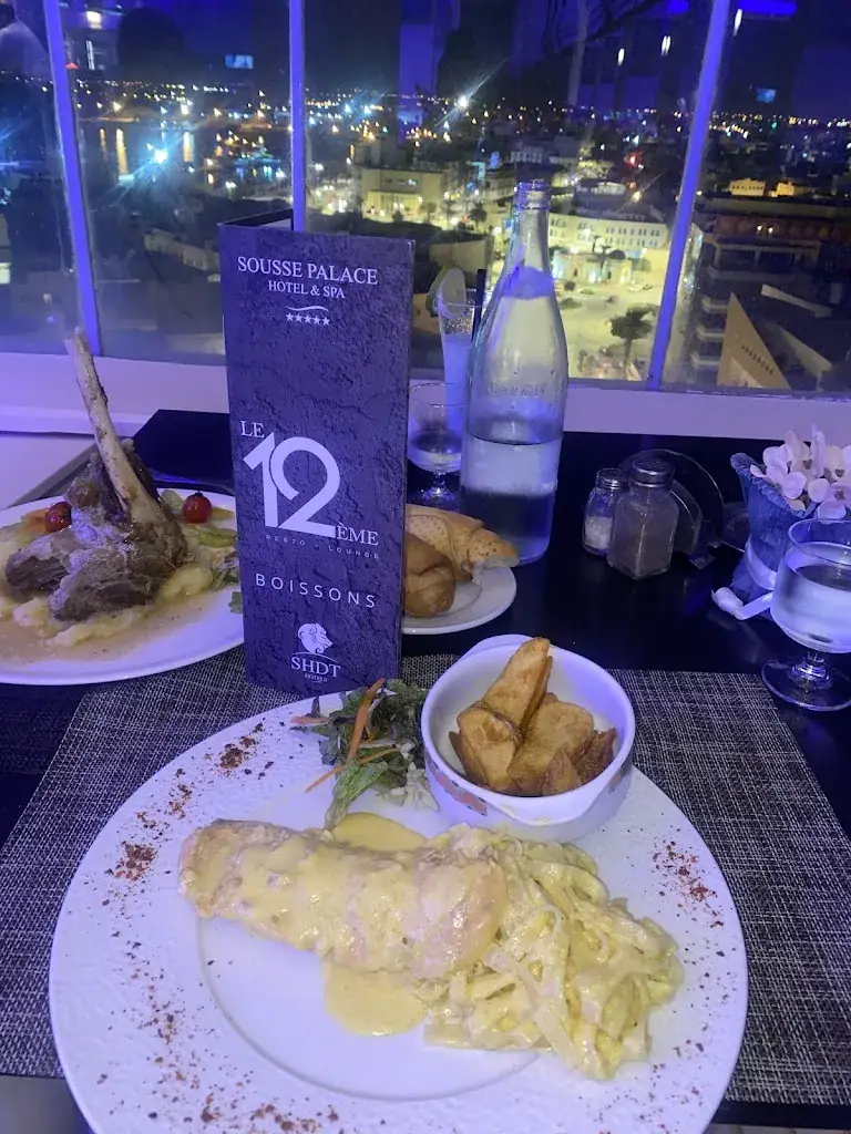 Shirene M_Le 12ème Sky Lounge_Tunisia_recensione