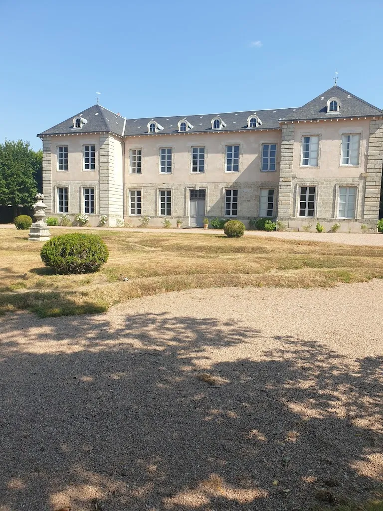 Eric Gaspar_Chateau de LAPLAUD_Oradour_review