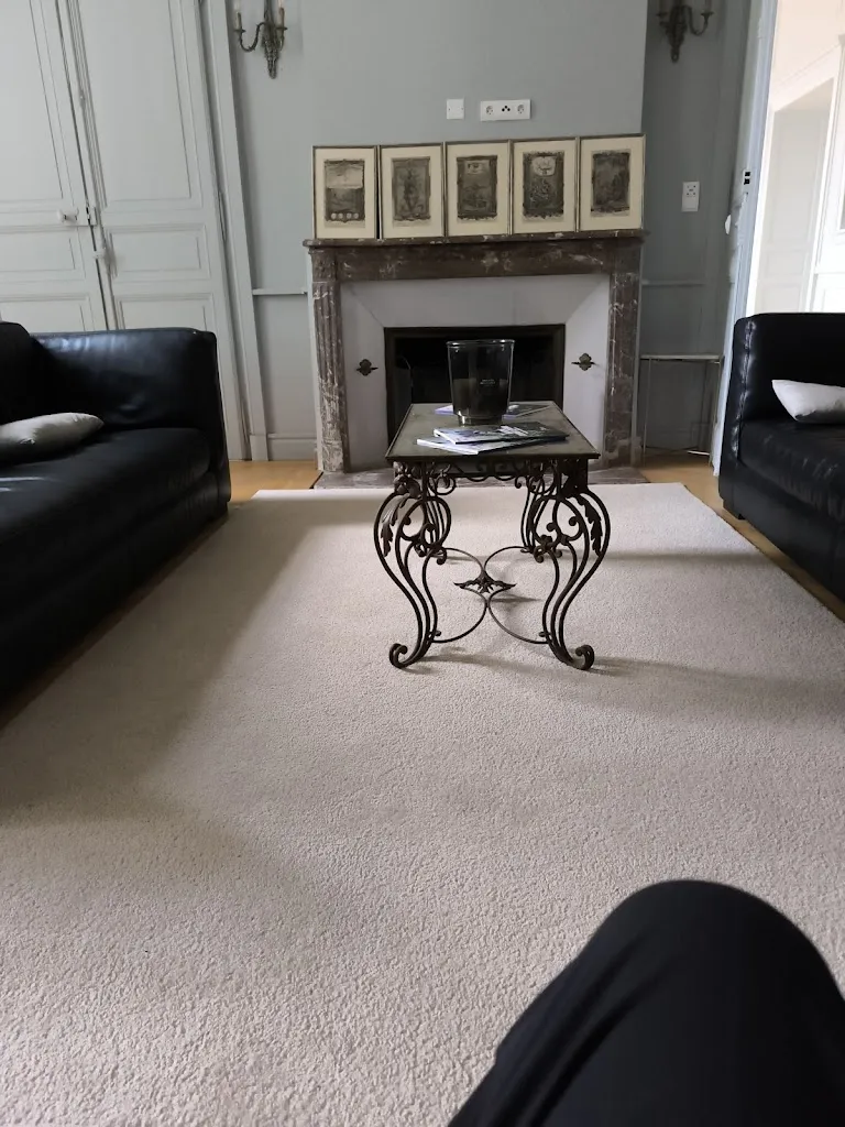 Thierry Puget_Chateau de LAPLAUD_Oradour_review