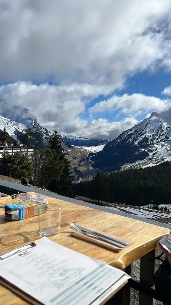 Rachel Bourgeois Sallet_1647_Clusaz_review