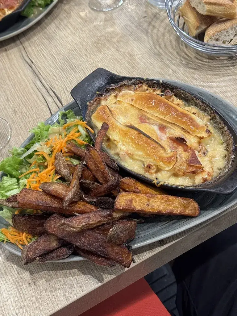 Andy Beale_Les Templiers_Parthenay_review