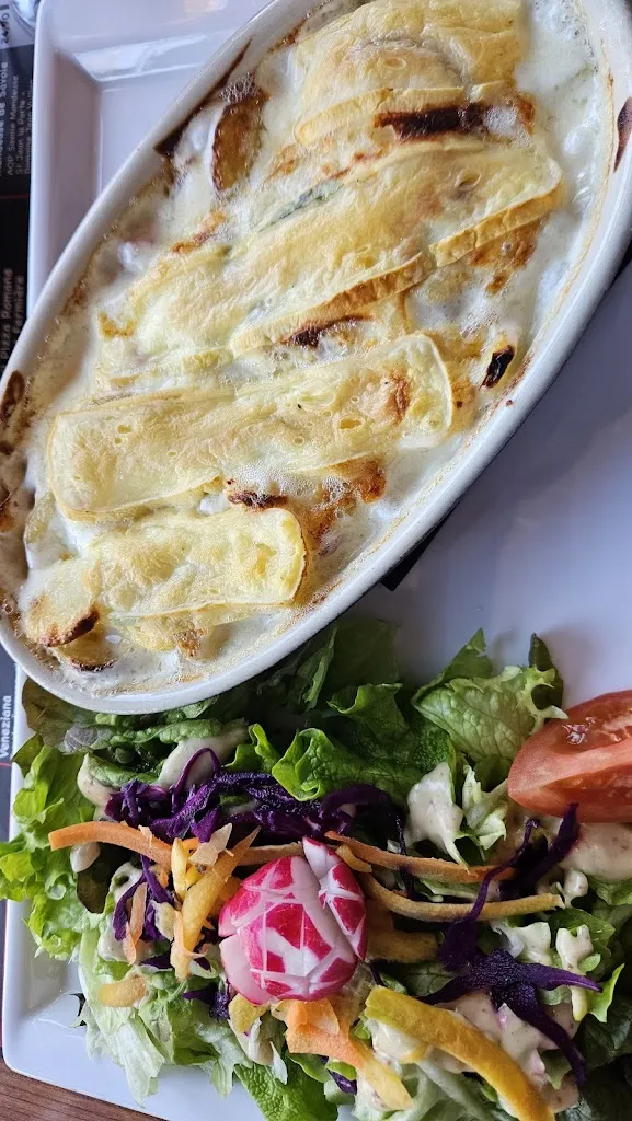 Mich Elle_Restaurant Chez Papaz_Clusaz_review