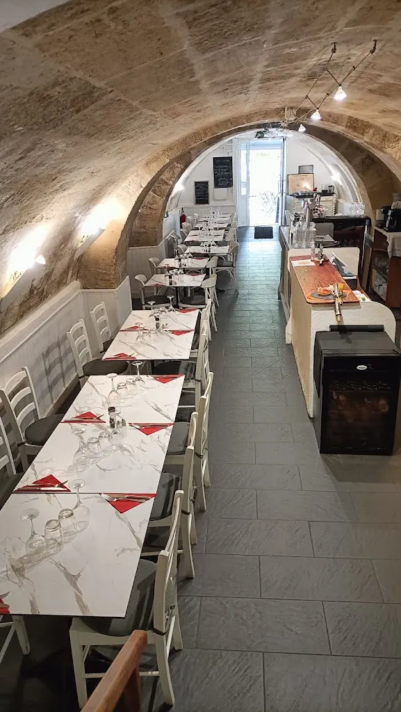 La Cambuse_Pauillac_slider_image_1